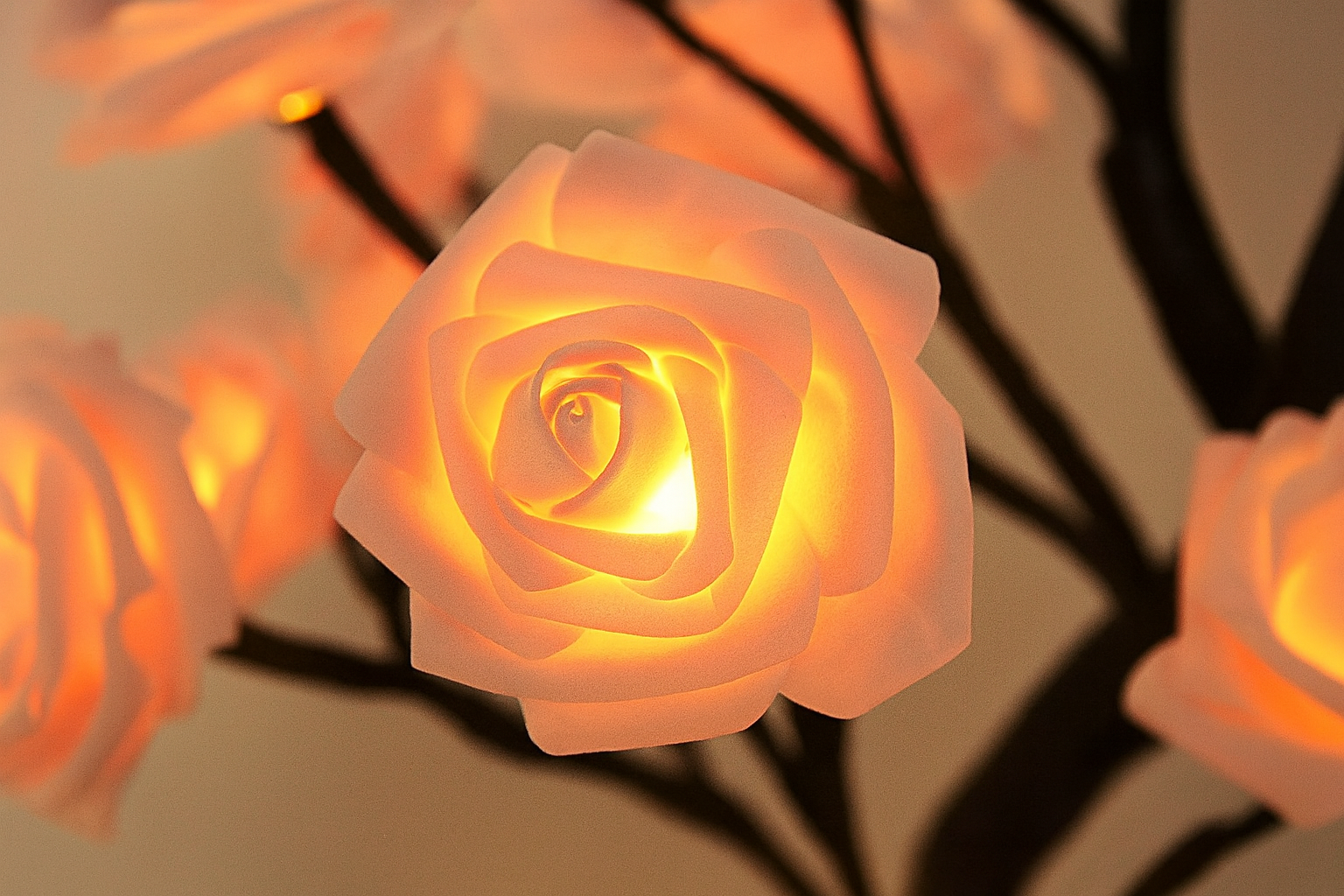LED Rose Tree Lamp - Close-up Detail